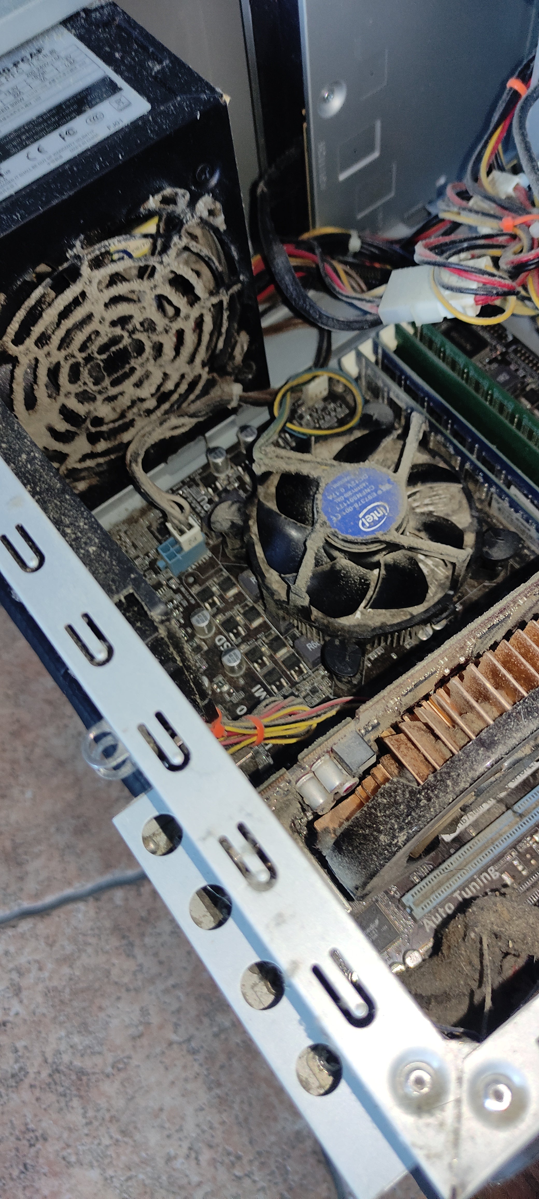 Elektronica Schoonmaak Service